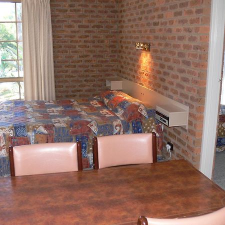 Settlement Motor Inn Deniliquin Εξωτερικό φωτογραφία
