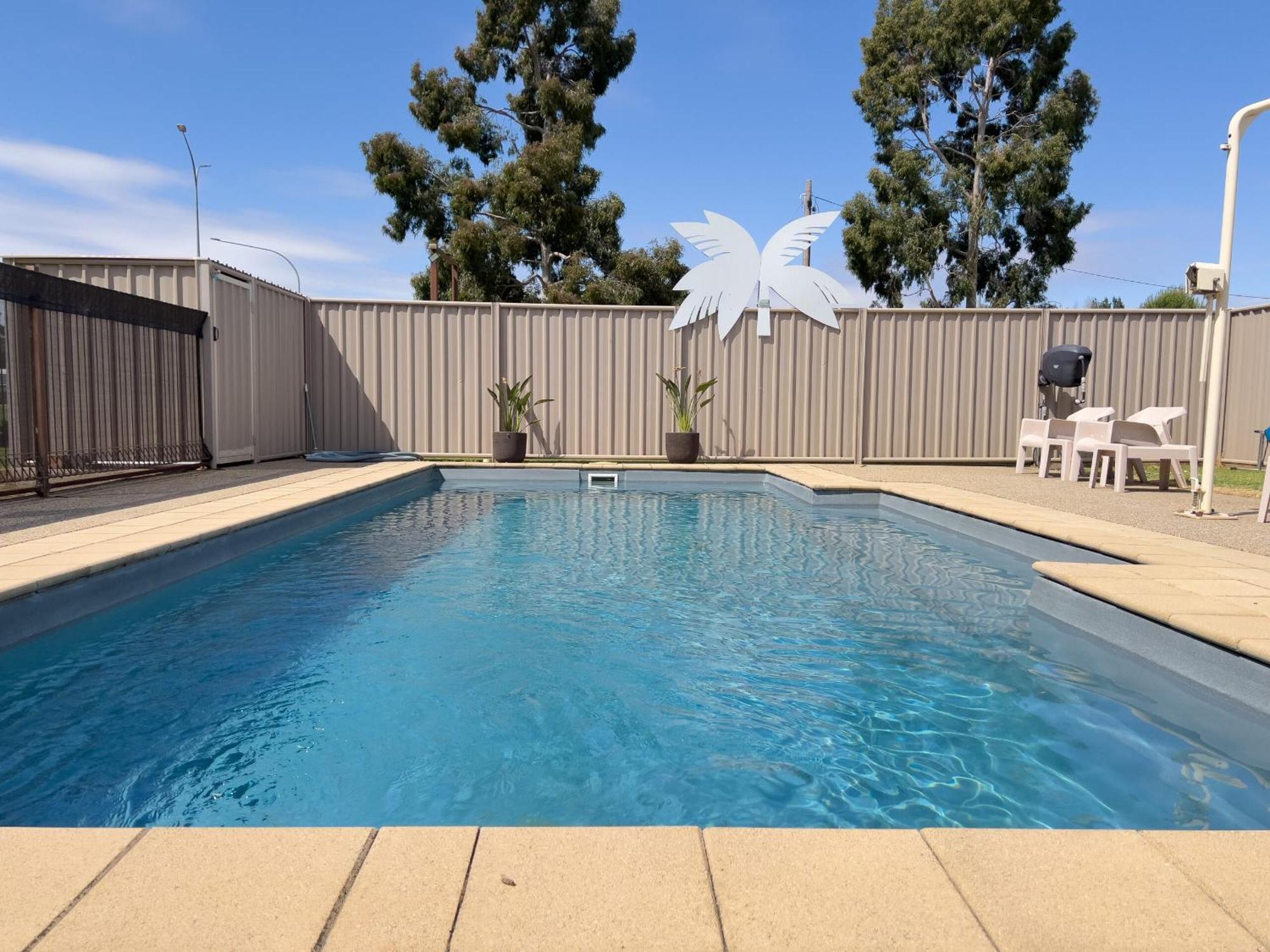 Settlement Motor Inn Deniliquin Εξωτερικό φωτογραφία