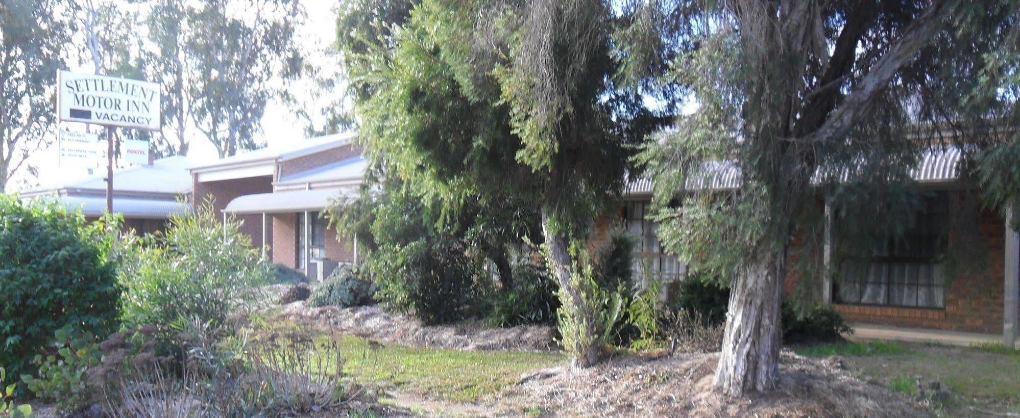 Settlement Motor Inn Deniliquin Εξωτερικό φωτογραφία