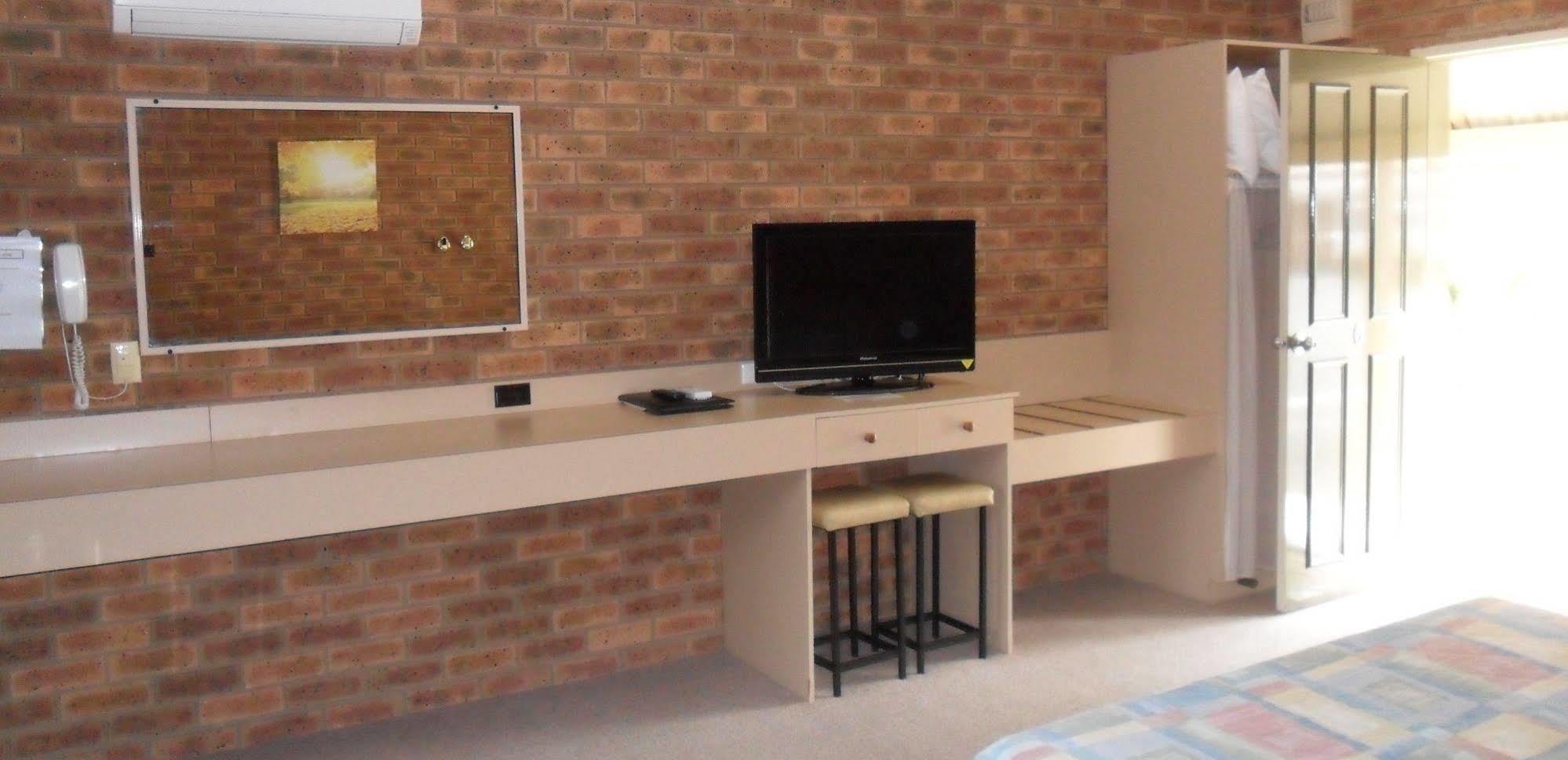 Settlement Motor Inn Deniliquin Εξωτερικό φωτογραφία